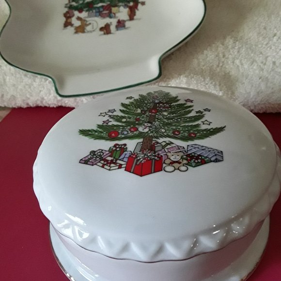 Lot of Two - Christmas Tree Dish - NIB and Christmas Tree Covered Keepsake Box - Picture 2 of 6